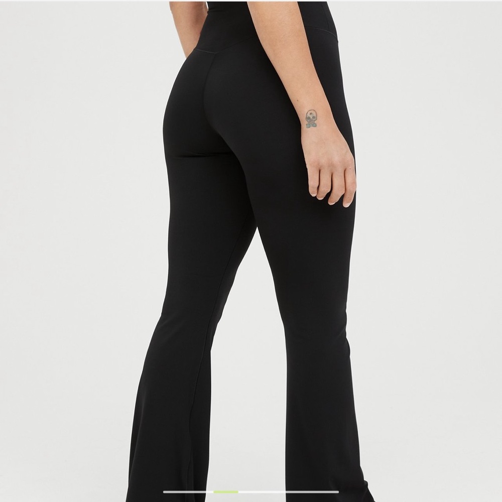 Aerie offline crossover super flare LONGER INSEAM